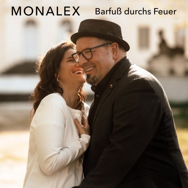 Star-Ticker / g_1_0_cover_barfußdurchsfeuer.jpg